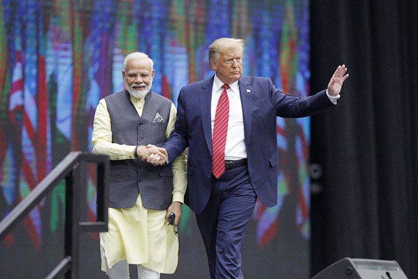 Tổng thống Mỹ Donald Trump và Thủ tướng Ấn Độ Narendra Modi tại sự kiện Howdy, Modi