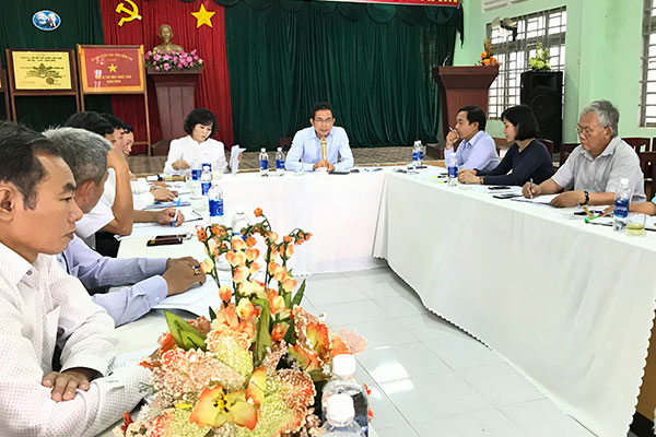 Phó chủ tịch UBND tỉnh Võ Văn Chánh làm việc tại UBND xã Xuân Hiệp (huyện Xuân Lộc).