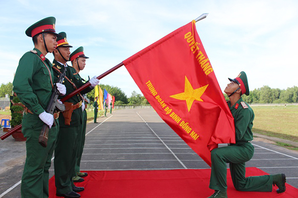 Chiến sĩ mới (năm 2019) tuyên thệ tại Trung đoàn Bộ binh Đồng Nai