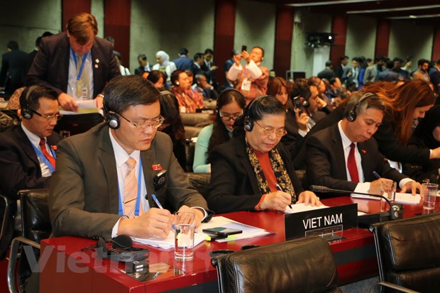  Đoàn đại biểu Quốc hội Việt Nam tham dự Phiên họp toàn thể Đại hội đồng IPU-141. (Ảnh: Trần Hiếu/Vietnam+)