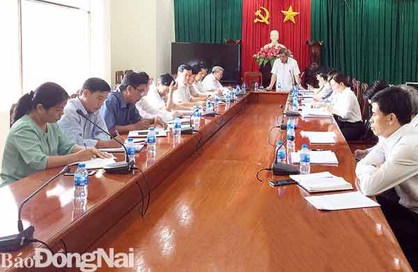 Tiếp tục nâng cao tính tiền phong gương mẫu của cán bộ, đảng viên