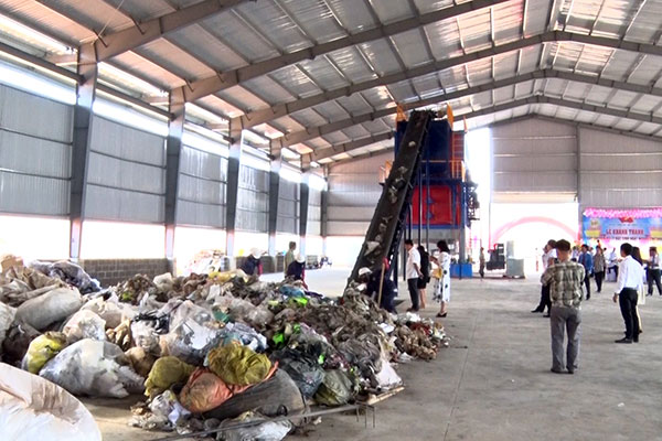 Khu xử lý rác thải theo công nghệ đốt lò ở xã Xuân Mỹ, huyện Cẩm Mỹ của Công ty TNHH một thành viên thương mại Thiên Phước. Ảnh: H.Lộc