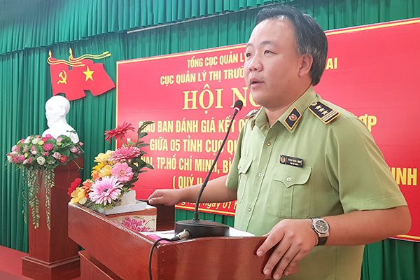 Tổng cục trưởng Tổng cục QLTT Trần Hữu Linh phát biểu chỉ đạo tại hội nghị.
