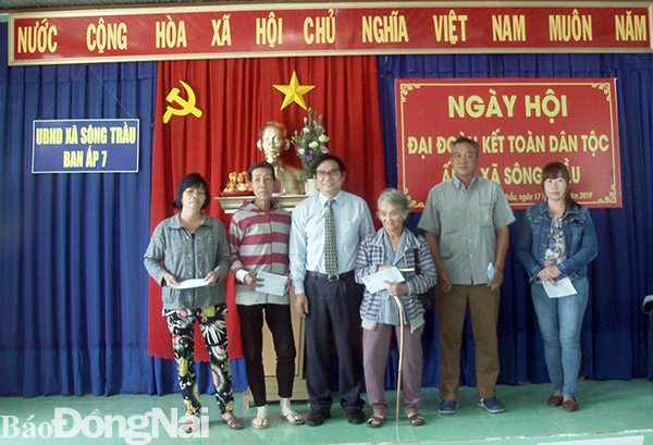 Phó chủ tịch thường trực HĐND tỉnh Nguyễn Sơn Hùng