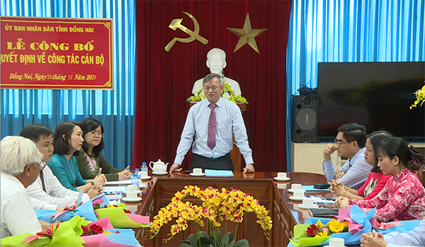 Chủ tịch UBND tỉnh Cao Tiến Dũng phát biểu tại buổi lễ. 