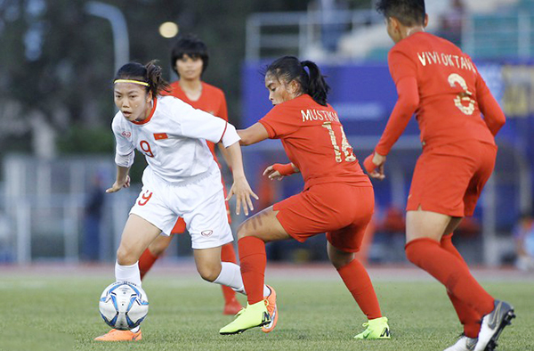 Nữ Việt Nam có chiến thắng 6-0 trước Indonesia