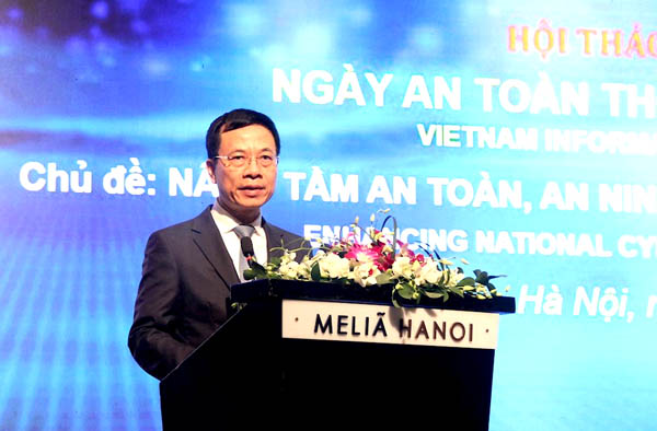 Bộ trưởng Bộ Thông tin - truyền thông Nguyễn Mạnh Hùng phát biểu khai mạc hội thảo