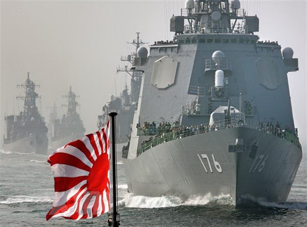  Tàu của Lực lượng Phòng vệ trên biển Nhật Bản (MSDF) tại khu vực Vịnh Sagami, Nhật Bản. (Nguồn: AFP/TTXVN)