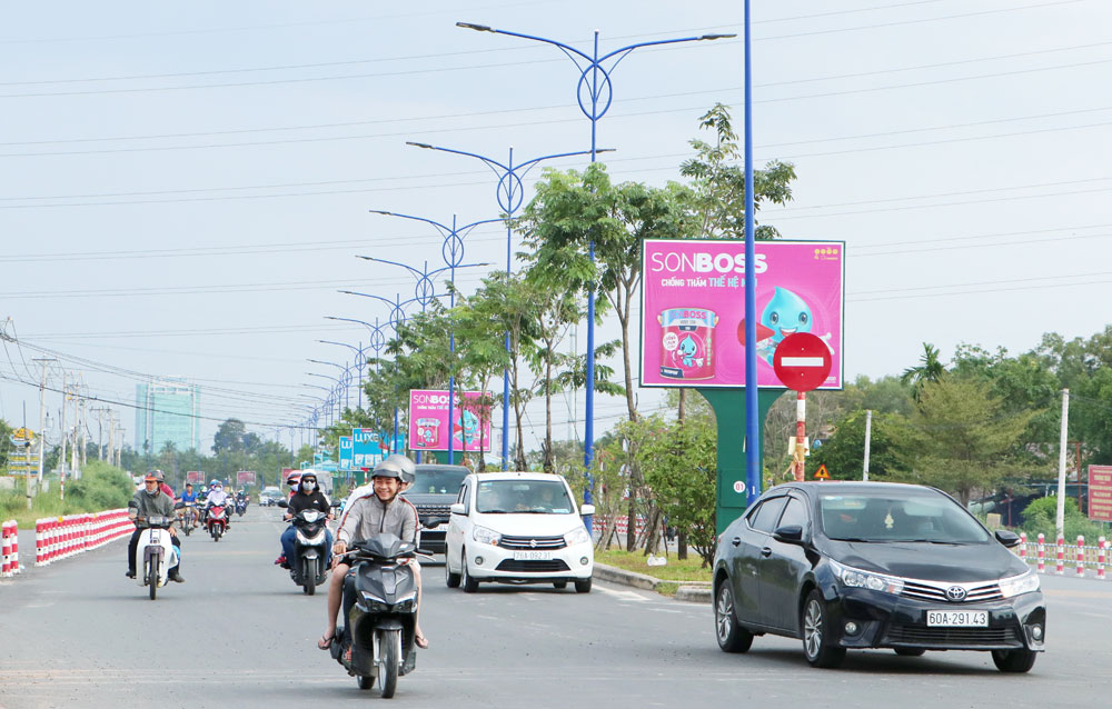 Đường Đặng Văn Trơn, một trong những trục giao thông chính trong quy hoạch phát triển Cù lao Phố. Ảnh: Phạm Tùng