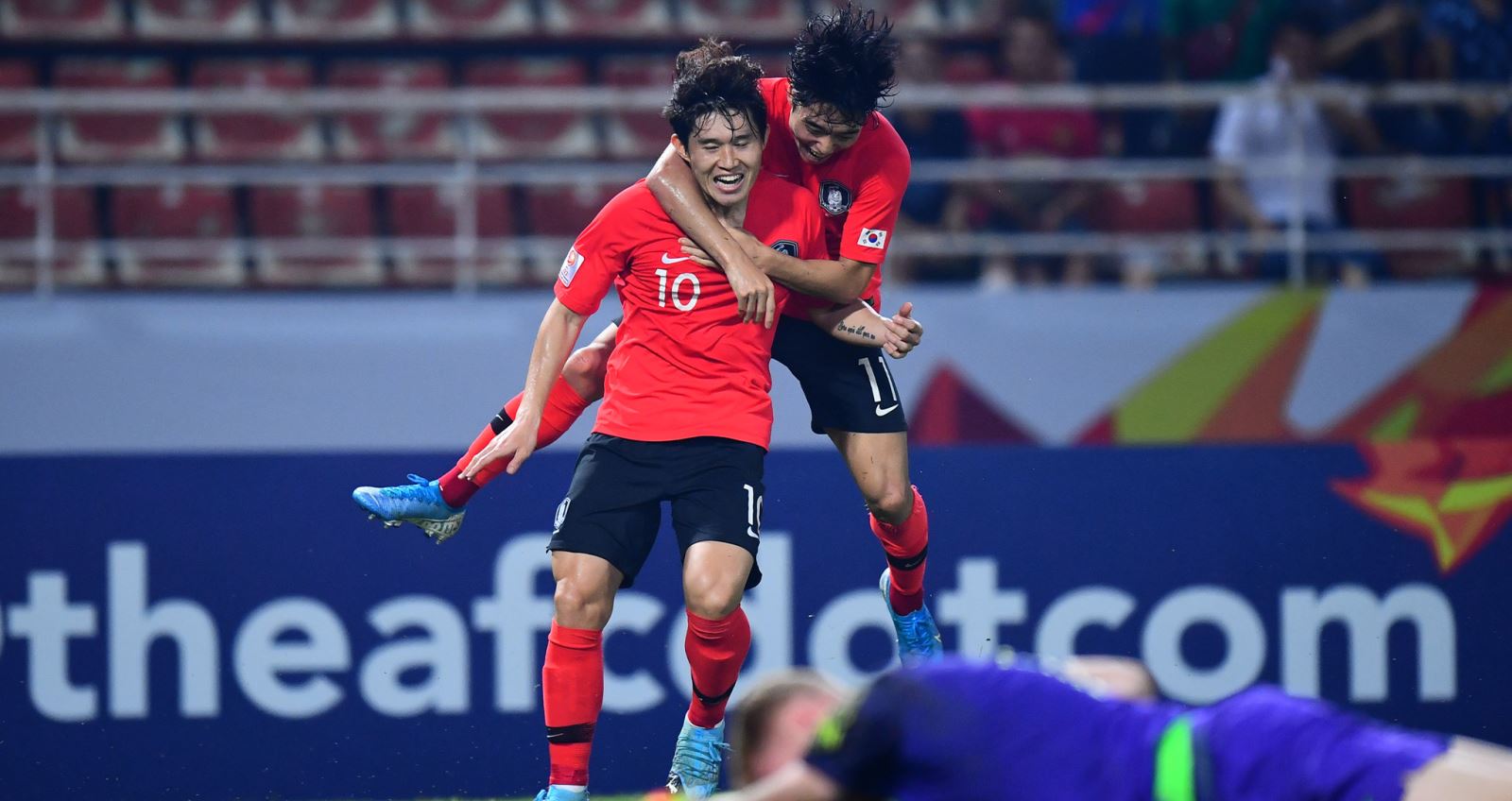 Sau 90 phút, U23 Hàn Quốc thắng 2-0 và đoạt vé vào Chung kết
