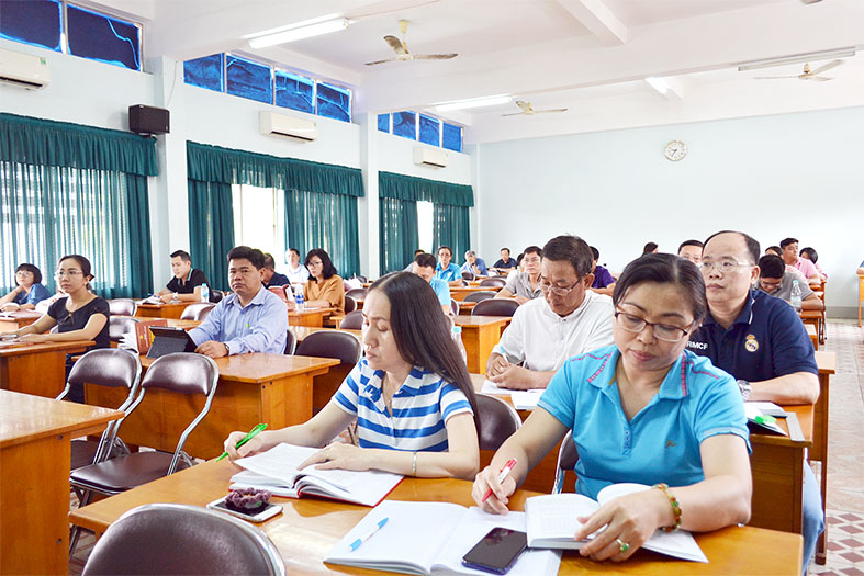 Học viên trong giờ học tại Trường Chính trị tỉnh