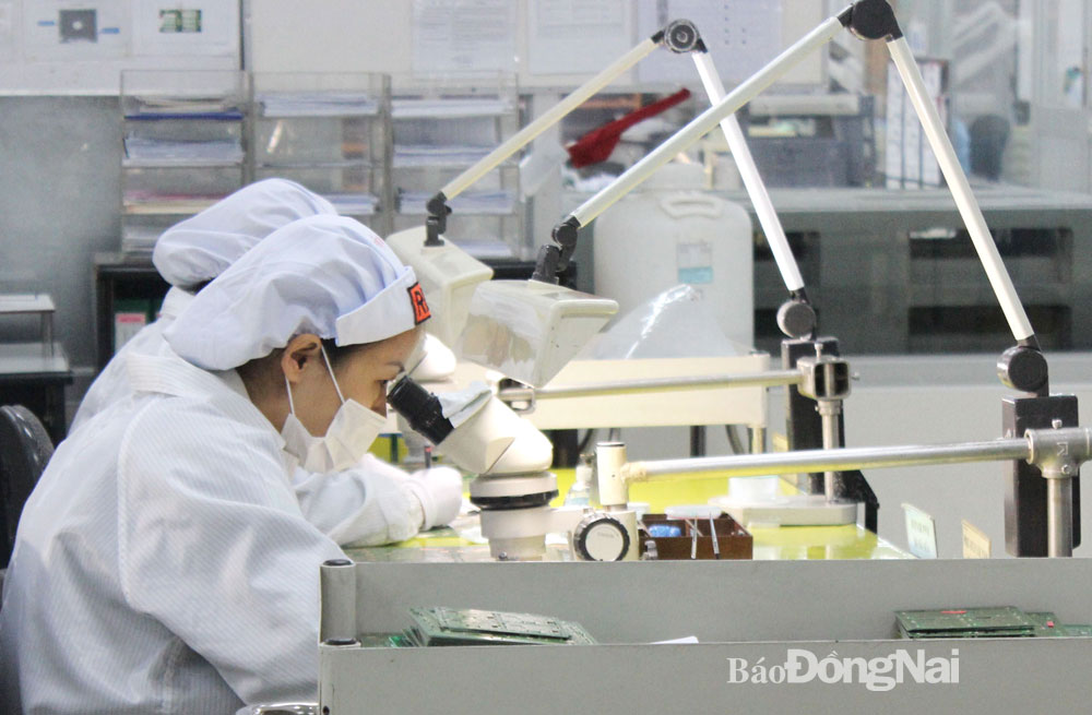 Một số doanh nghiệp Việt đã tham gia vào chuỗi sản xuất của Tập đoàn Fujitsu. Ảnh: Hương Giang