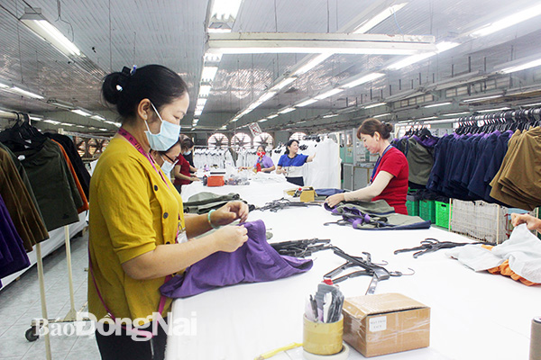 Sản xuất hàng dệt may xuất khẩu tại Công ty CP Tổng công ty May Đồng Nai ở Khu công nghiệp Biên Hòa 1