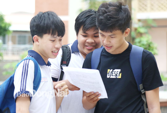 Học sinh Đồng Nai tham gia kỳ thi THPT quốc gia năm 2019. Ảnh: C.NGHĨA