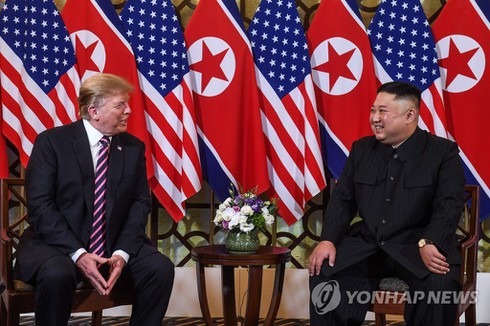 Tổng thống Mỹ Donald Trump và Chủ tịch Triều Tiên Kim Jong-un trong một cuộc gặp