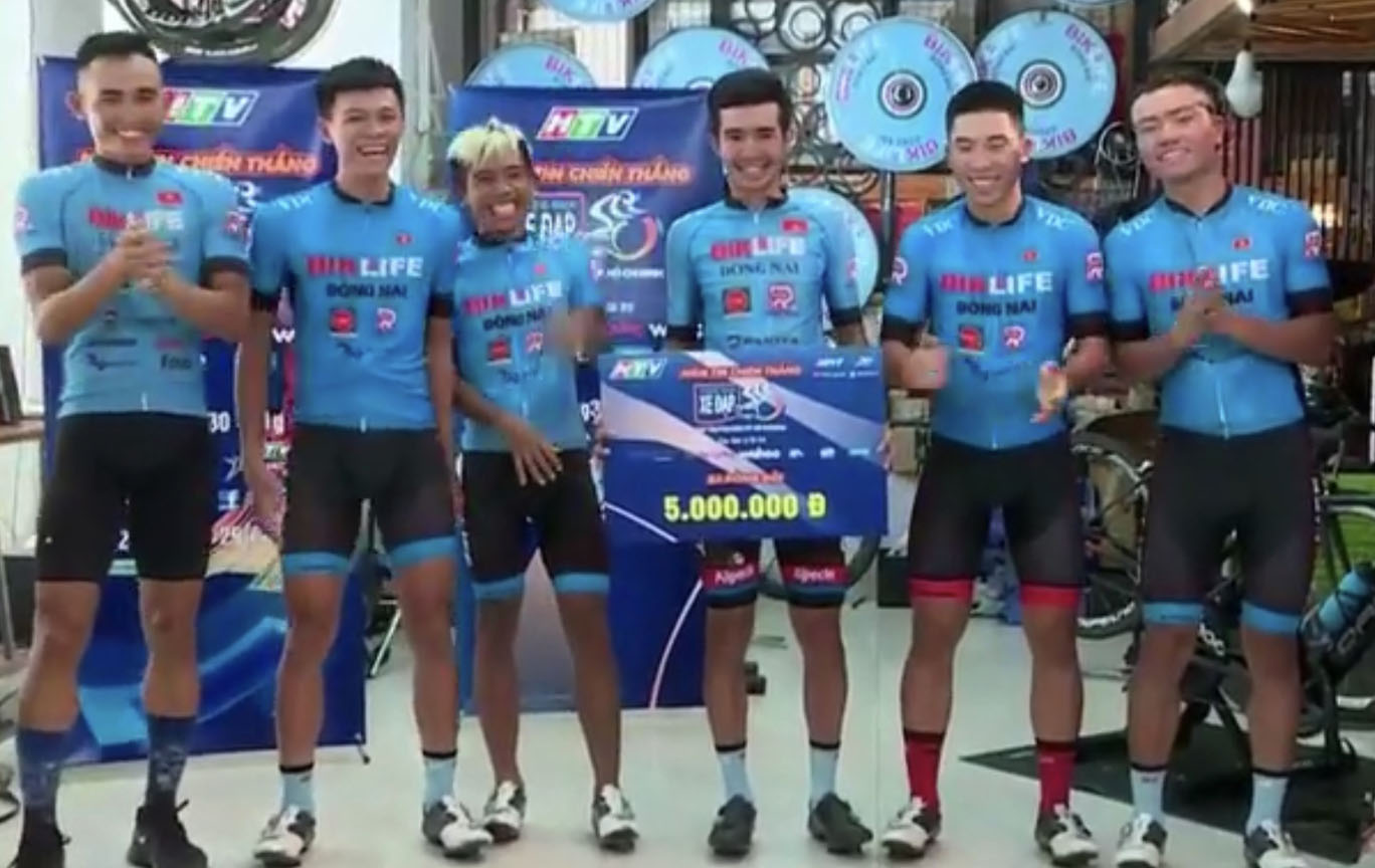 Bike Life Đồng Nai giành hạng ba đồng đội