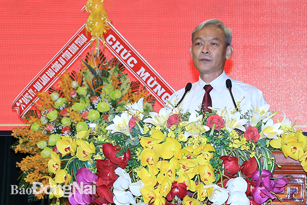 Đồng chí Nguyễn Phú Cường, Ủy viên Trung ương Đảng, Bí thư Tỉnh ủy Đồng Nai phát biểu tại buổi lễ