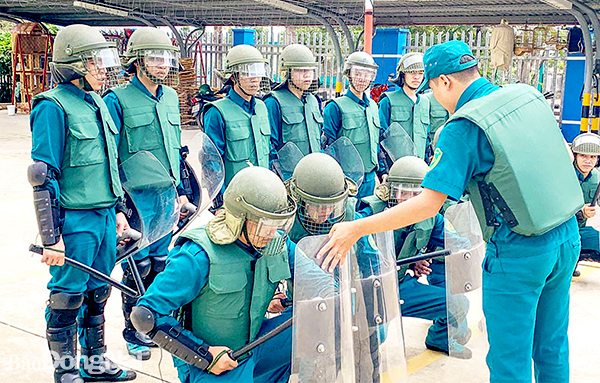 Trung đội dân quân thường trực Khu công nghiệp Biên Hòa tích cực luyện tập