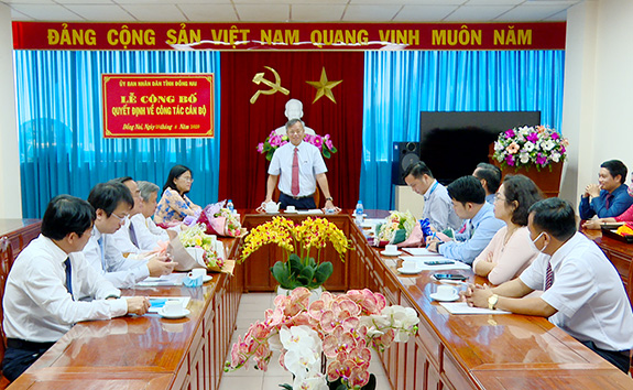 UBND tỉnh công bố các quyết định về công tác cán bộ