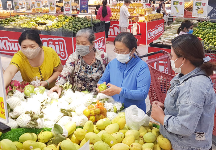 Hệ thống BigC Đồng Nai và BigC Tân Hiệp triển khai chương trình quảng bá, ưu đãi đối với các mặt hàng nông sản Việt vào dịp 2-9. Ảnh: Hải Quân 