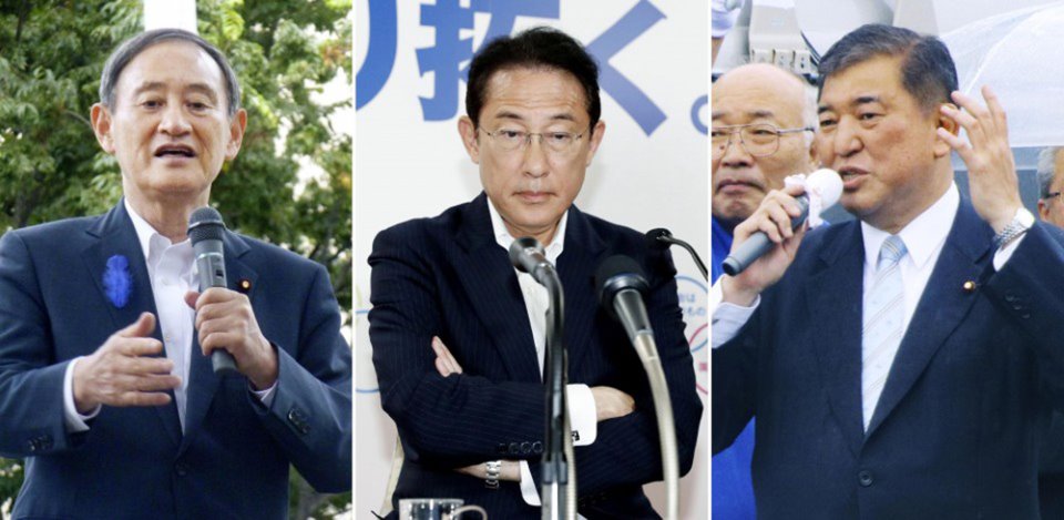 Chánh Văn phòng Nội các Nhật Bản Suga Yoshihide (ngoài cùng bên trái) và một số ứng cử viên cho chiếc ghế Thủ tướng Nhật Bản