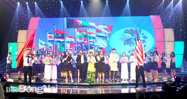Tiết mục biểu diễn của Hội Hữu nghị Việt Nam - Hoa Kỳ
