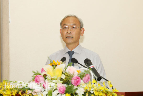 Đồng chí Nguyễn Phú Cường, Bí thư Tỉnh ủy, Chủ tịch HĐND tỉnh phát biểu bế mạc kỳ họp thứ 18