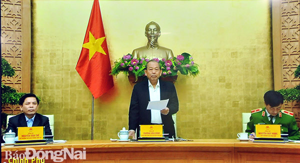 Phó thủ tướng thường trực chính phủ, Chủ tịch Ủy ban An toàn giao thông quốc gia Trương Hòa Bình chủ trì hội nghị