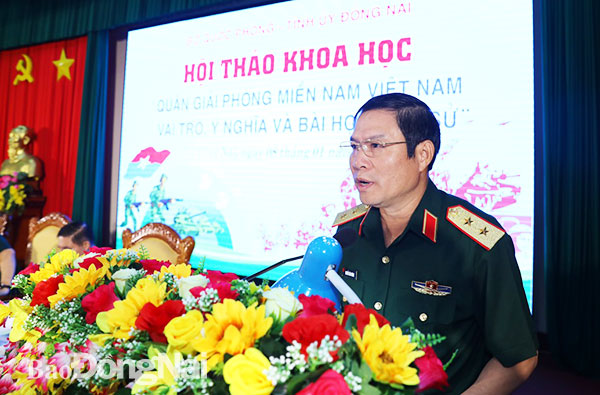 Trung tướng Nguyễn Tân Cương phát biểu khai mạc hội thảo. Ảnh: Huy Anh
