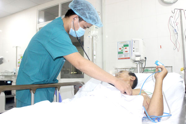 Bệnh nhân điều trị nội trú tại Bệnh viện Đa khoa Thống Nhất. Ảnh: Hạnh Dung