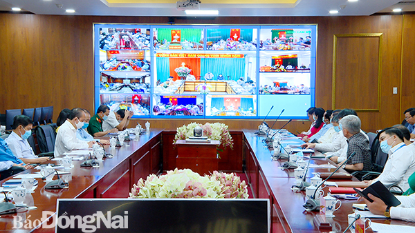 Hình thức họp trực tuyến sẽ được UBND tỉnh triển khai triệt để từ năm 2021. (ảnh: Khánh Lộc).