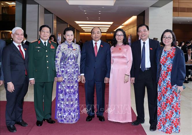 Thủ tướng Nguyễn Xuân Phúc; Chủ tịch Quốc hội Nguyễn Thị Kim Ngân và các đại biểu Quốc hội