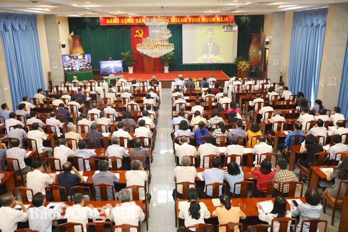 Đồng chí Võ Văn Thưởng, Ủy viên Bộ Chính trị, Thường trực Ban Bí thư phát biểu khai mạc hội nghị