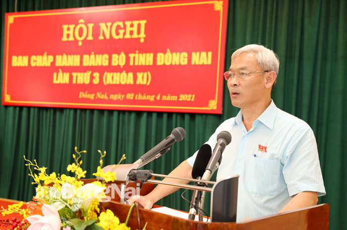 Đồng chí Nguyễn Phú Cường, Ủy viên Trung ương Đảng, Bí thư Tỉnh ủy, Chủ tịch HĐND tỉnh phát biểu tại hội nghị. Ảnh: Huy Anh