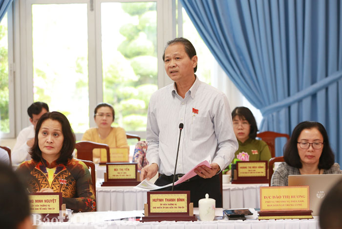Chủ nhiệm Ủy ban Kiểm tra Tỉnh ủy Huỳnh Thanh Bình phát biểu tại hội nghị. Ảnh: Huy Anh