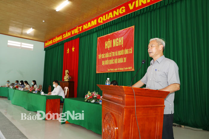 Bí thư Tỉnh ủy Nguyễn Phú Cường phát biểu tại hội nghị tiếp xúc cử tri tại phường Tam Phước