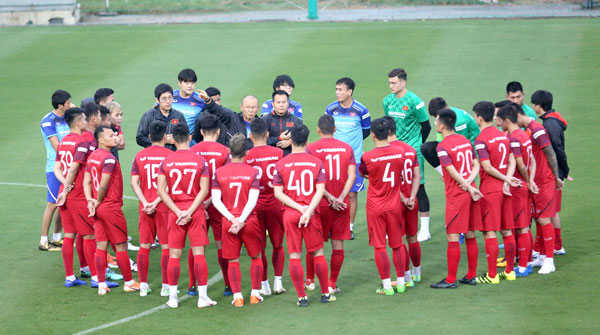 HLV Park Hang-seo căn dặn đội bóng trước giờ lên đường