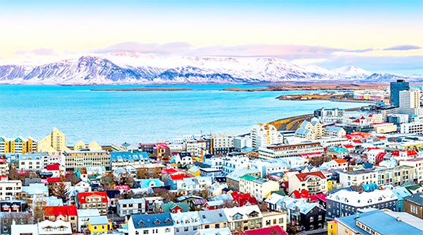 Nhiệt độ trái đất không ngừng ấm lên đã khiến diện tích bề mặt băng tại Iceland trong năm 2019 giảm xuống còn 10.400km2. Nguồn: azamara.com