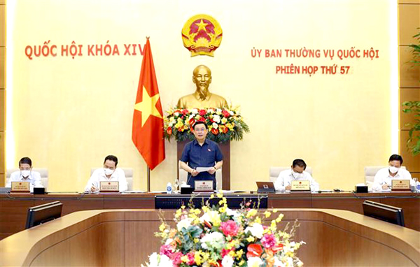 Chủ tịch Quốc hội Vương Đình Huệ phát biểu khai mạc Phiên họp thứ 57 của Ủy ban Thường vụ Quốc hội