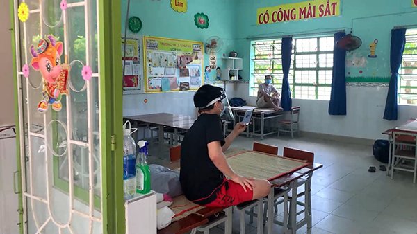 Trưng dụng trường học làm khu cách ly