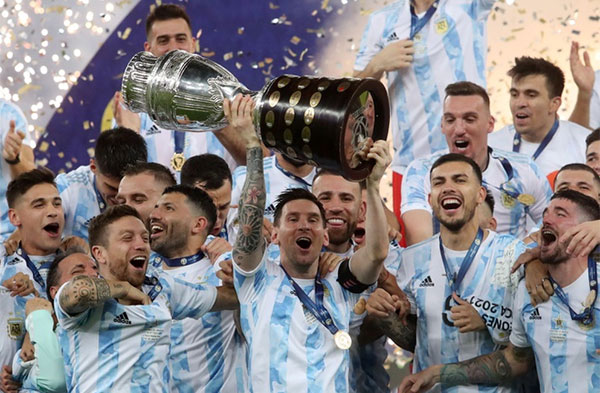 Messi cùng đồng đội vô địch Copa America