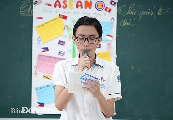 Em Nguyễn Ngọc Thiện, học sinh Trường THPT Lê Quý Đôn - Tân Mai (TP.Biên Hòa) - một trong 3 Thủ khoa khối C cấp tỉnh