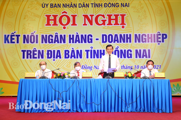 Đồng chí Nguyễn Hồng Lĩnh, Ủy viên Trung ương Đảng, Bí thư Tỉnh ủy phát biểu tại hội nghị. Ảnh: Huy Anh