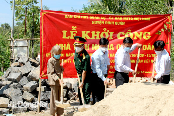 Ban Chỉ huy quân sự H.Định Quán khởi công xây dựng nhà tình nghĩa quân dân năm 2021