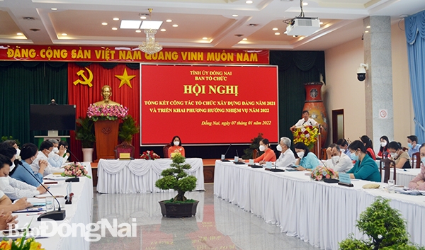 Phó bí thư thường trực Tỉnh ủy Hồ Thanh Sơn phát biểu chỉ đạo tại hội nghị