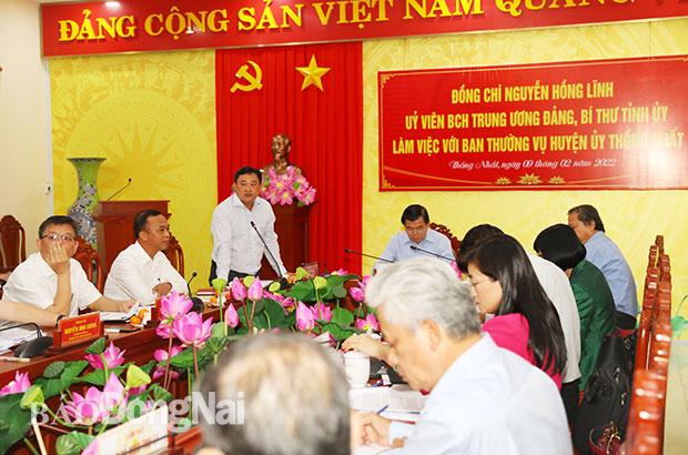 Bí thư Huyện ủy Thống Nhất Nguyễn Hữu Định phát biểu tại buổi làm việc. Ảnh: Huy Anh