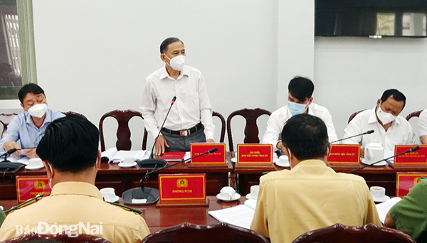 Phó trưởng ban Tuyên giáo Tỉnh ủy Phạm Tấn Linh tham gia phát biểu tại buổi tọa đàm