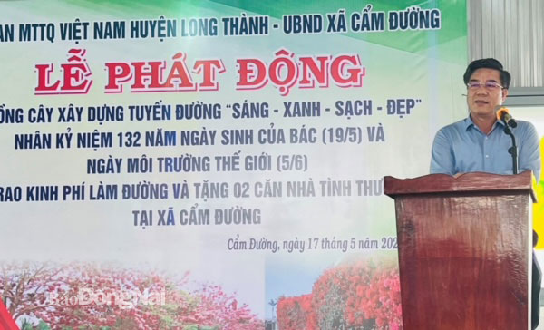 Bí thư Huyện ủy Long Thành Dương Minh Dũng phát biểu tại lễ phát động. Ảnh: Nguyệt Hà