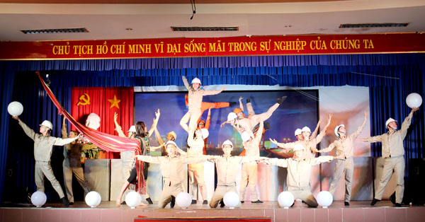 Kịch múa tình tiết Nguồn sáng tương lai của Đồng Nai tham gia Hội thi múa không chuyên toàn quốc 2022. Ảnh: L.Na