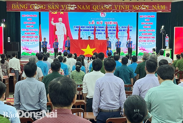 Quang cảnh buổi lễ kỷ niệm